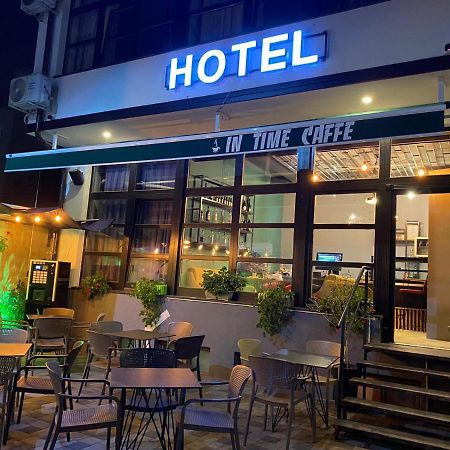פריזרן Hotel In Time מראה חיצוני תמונה